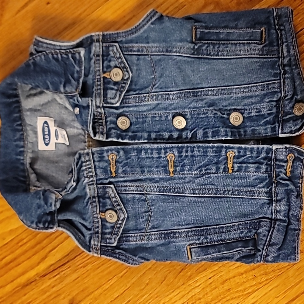 Old Navy Denim Vest Girls size XS (5)